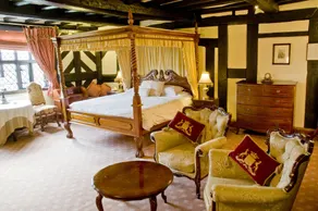 Albright Hussey Manor - Habitación