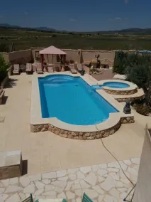 Self catering Accommodation for the Larger Group - Basseng