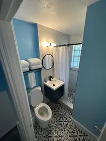 Breezy Palms Resort - Bathroom