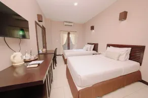 Grand Santhi Hotel - Zimmer
