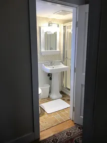 Revere Guest House - Bathroom