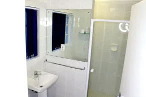 Mandalay B&B - Bathroom
