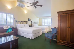Castillo Inn at the Beach - Chambre