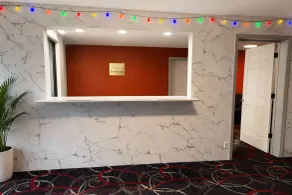 Econo Lodge Calhoun South - Lobby