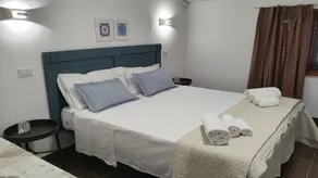 Apartment in Villa a Stone's Throw From the sea Up - Værelse