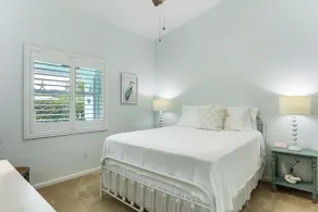 Coastal Villa w/ Private Yard + Heated Pool! - Værelse