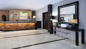 Holiday Inn Hotel & Suites Anaheim by IHG - Réception
