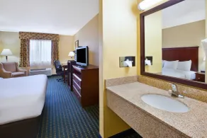 Quality Inn Marshall near I-69 - Room