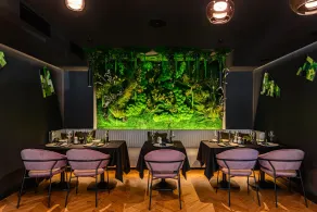 B THE HOTEL - Restaurant