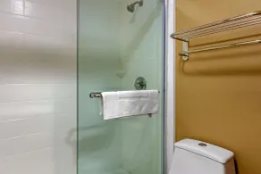 Quality Inn & Suites Pawleys Island - Salle de bain
