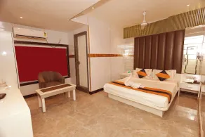 N S International - Chambre