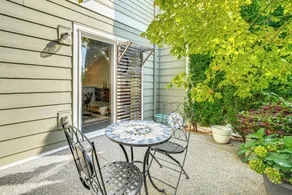 Modern Home Close to Dtwn Woodinville w/ Yard - Intérieur