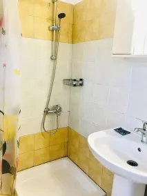 Room in Studio - Amazing 1 bed room apartment Banos and Swimming Pool - Bathroom