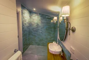 Bangalow Guesthouse - Bathroom
