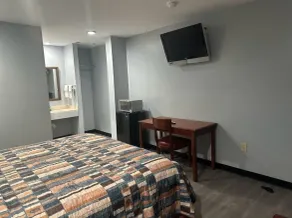 Sky Inn Hotel - Chambre