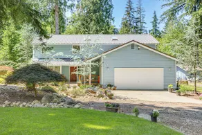 Home on > 1 Acre of Woods in Seattle Suburbs! - Innvendig