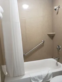 Americas Best Value Inn & Suites Harrisonville - Badrum