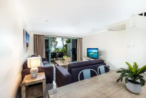 Sunset Waters Apartments - Room