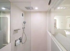 YOTELAIR Singapore Changi Airport Landside - Salle de bain