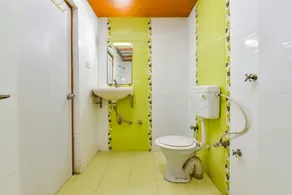 FabHotel Raj Ratna - Nr Ashram Road - Bathroom