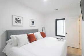 Unit 7 Spacious 3 Bedroom Plus Sofa Bed Sleeps 10 - Room