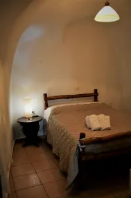 My Catsle Cave est 1899 - Room