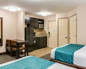 Suburban Studios Avondale - Room