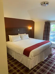 Scone Arms Hotel - Chambre