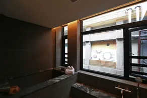 Water House - Bathroom