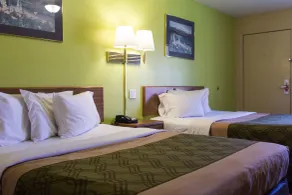 Econo Lodge Pryor - Zimmer