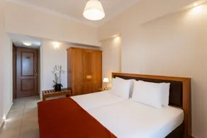 Pantheon City Hotel - Chambre