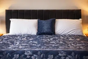 The Waters Edge Hotel - Habitación