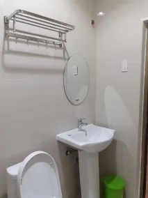 Meaco Royal Hotel- ILagan - Bathroom