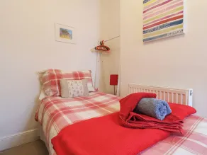 Puffins - Room