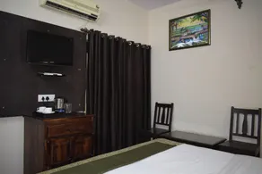 Tiger Safari Resort, Ranthambhore - Rom