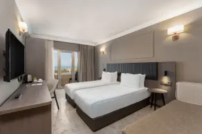 Adora Hotel & Resort - Rom
