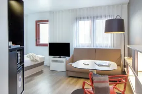 Novotel Suites Perpignan Centre - Grandes Suites & Confort Centre-Ville - Room