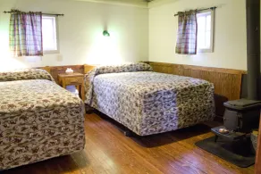 Roosevelt Lodge & Cabins - Inside the Park - Rum