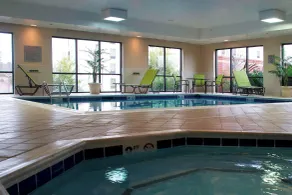 Courtyard by Marriott Hickory - Piscine