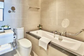 PARKROYAL Serviced Suites Hanoi - Bathroom