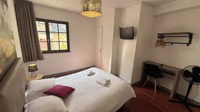 Chambre d'Hôtel Les Trois Lys - Værelse