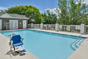 Holiday Inn Express Hotel & Suites Mooresville - Lake Norman by IHG - Piscine