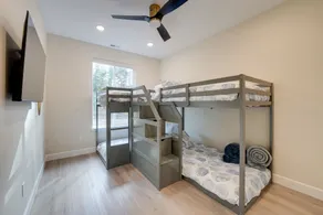Lovely Clinton Home w/ Hot Tub on 10 Acres! - Zimmer