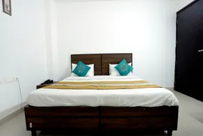 Gupta Residency Near Ajnara Heritage - Chambre