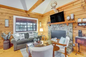 Hike, Boat & Explore: Mtn-view Hayesville Hideaway - Interiør