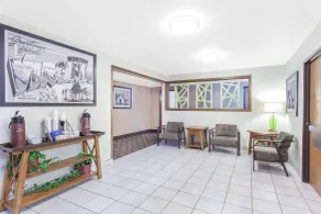 Super 8 by Wyndham Norton VA - Lobby