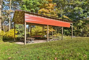 Rural Cabin Hideaway w/ Fire Pit & Mtn Views! - Interiör