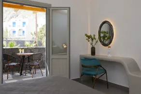 Mountain and Sea Suites - Chambre