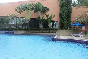 Times Square Grand Service Suite - Pool