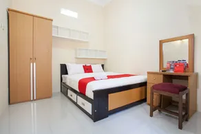 RedDoorz Syariah near UNTAG Banyuwangi - Chambre